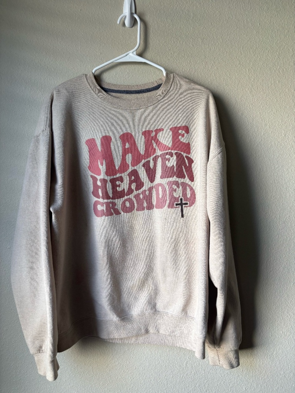 Make Heaven Crowded Crewneck Size Large